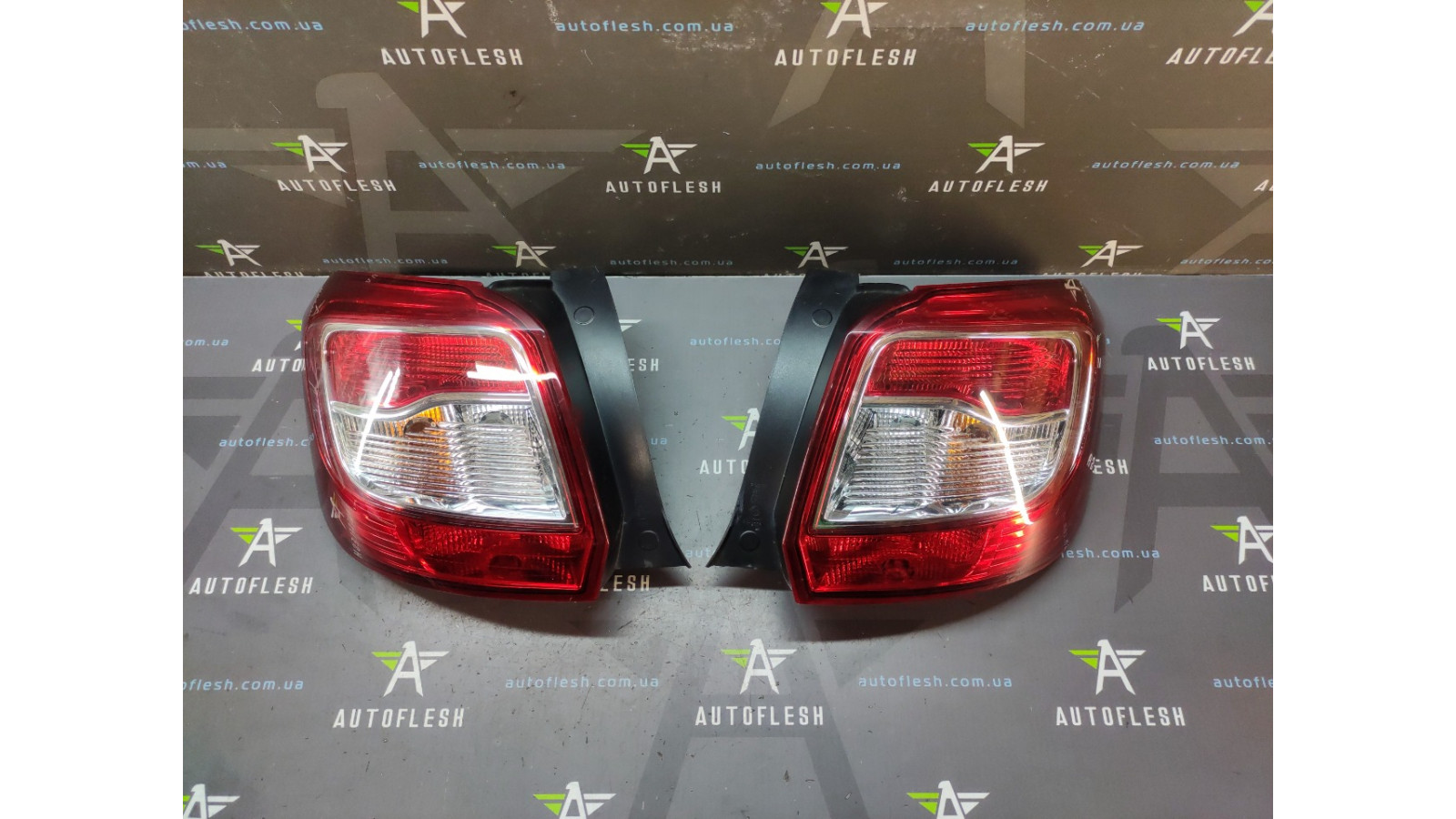 Фонарь задний левый/ правый 265506669R, 265554085R для Dacia/ Renault Sandero II сандеро Фонарь задний левый/ правый 265506669R, 265554085R для Dacia/ Renault Sandero II сандеро